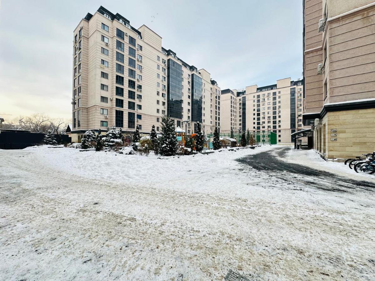 Apartamento Central Park In The City Center Almatý Exterior foto
